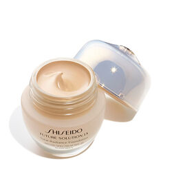 Total Radiance Foundation, 02-Golden3 - Shiseido, Fondos