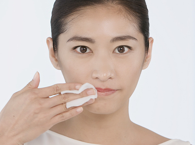 Cómo Aplicar: Eye & Lip Makeup Remover