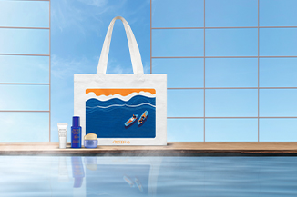 ¡Consigue tus esenciales del verano! Por compras +100€, llévate una bolsa de playa y 3 minis que completarán tu rutina de tratamiento estas vacaciones.