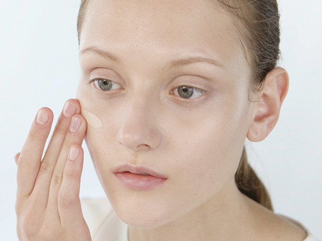 Cómo Aplicar: Fondo de Maquillaje Fluido